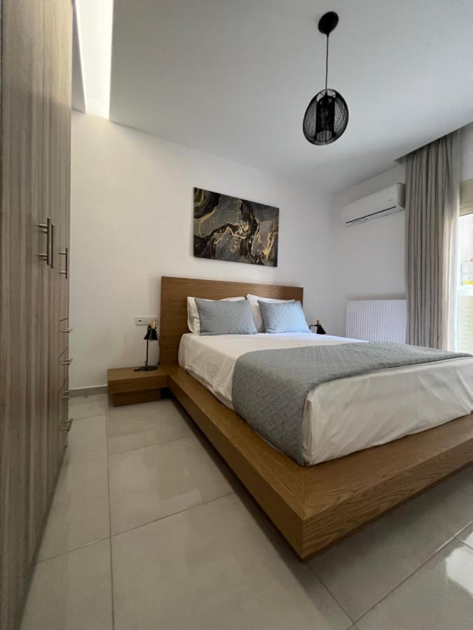 Modern Apartment Close To Airport With Gym And Bbq Iraklio Exteriér fotografie