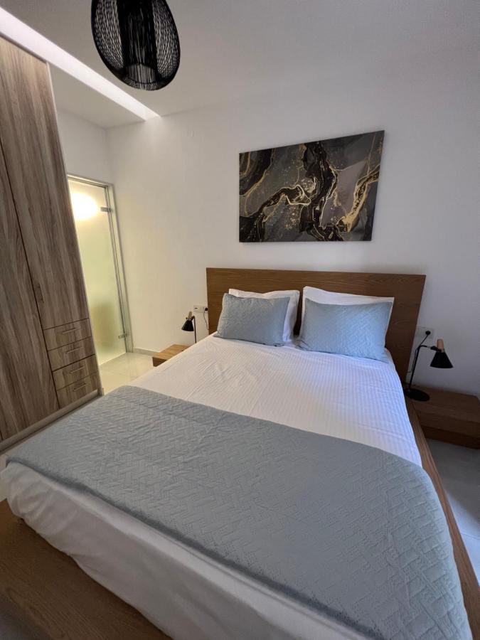 Modern Apartment Close To Airport With Gym And Bbq Iraklio Exteriér fotografie