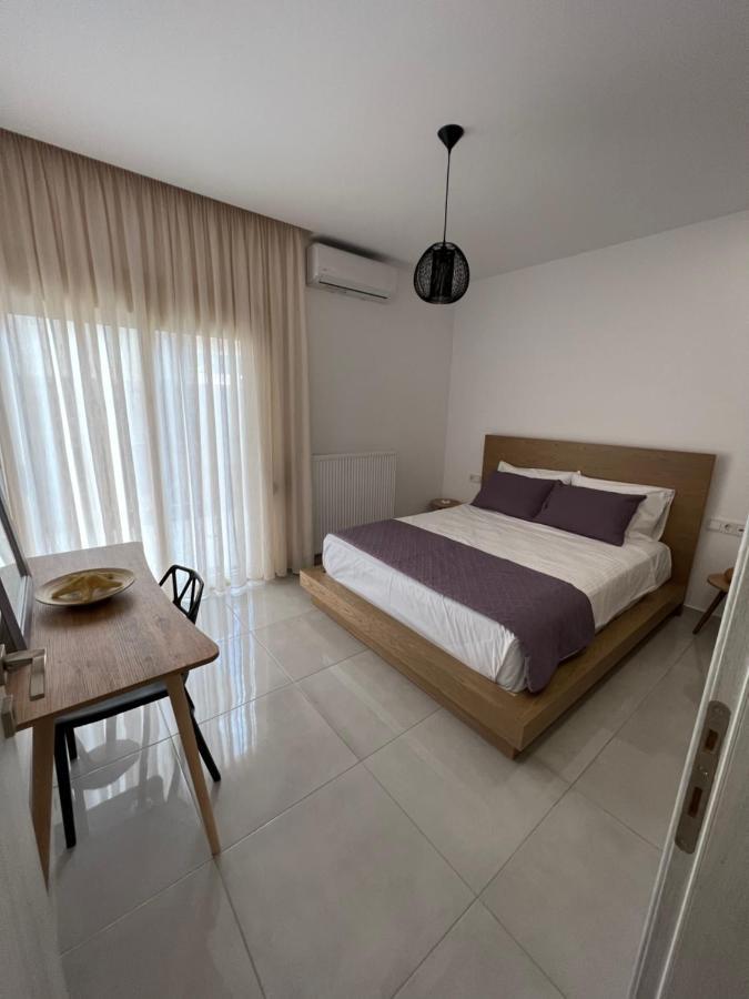 Modern Apartment Close To Airport With Gym And Bbq Iraklio Exteriér fotografie