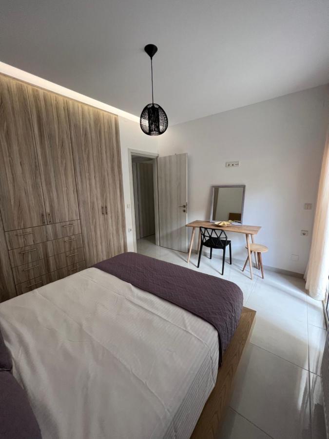 Modern Apartment Close To Airport With Gym And Bbq Iraklio Exteriér fotografie